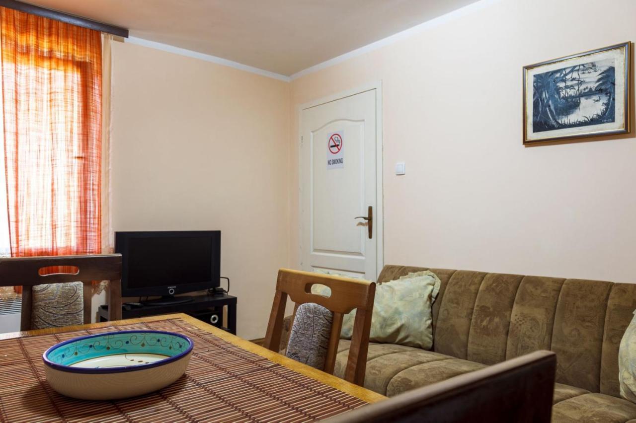 Apartment & Rooms Aleksandar Golubac Buitenkant foto