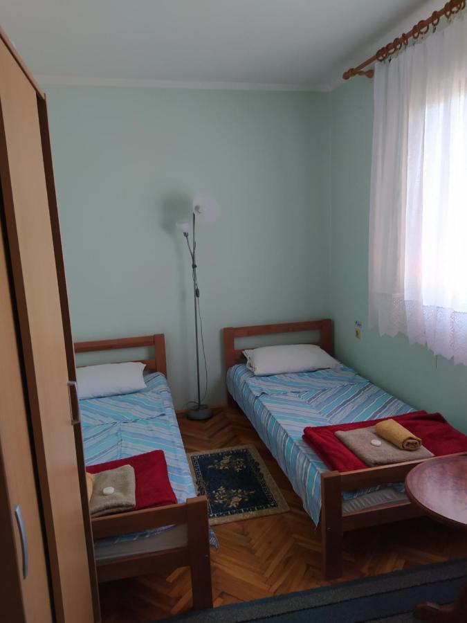 Apartment & Rooms Aleksandar Golubac Buitenkant foto