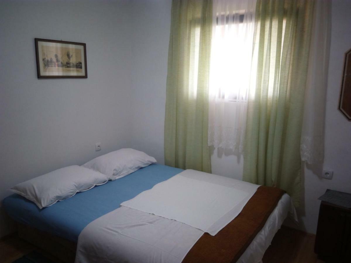 Apartment & Rooms Aleksandar Golubac Buitenkant foto